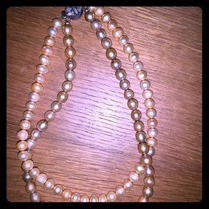 Faux pearl nexklace